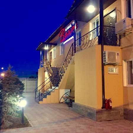 Voyazh Hotel Taraz Exterior photo